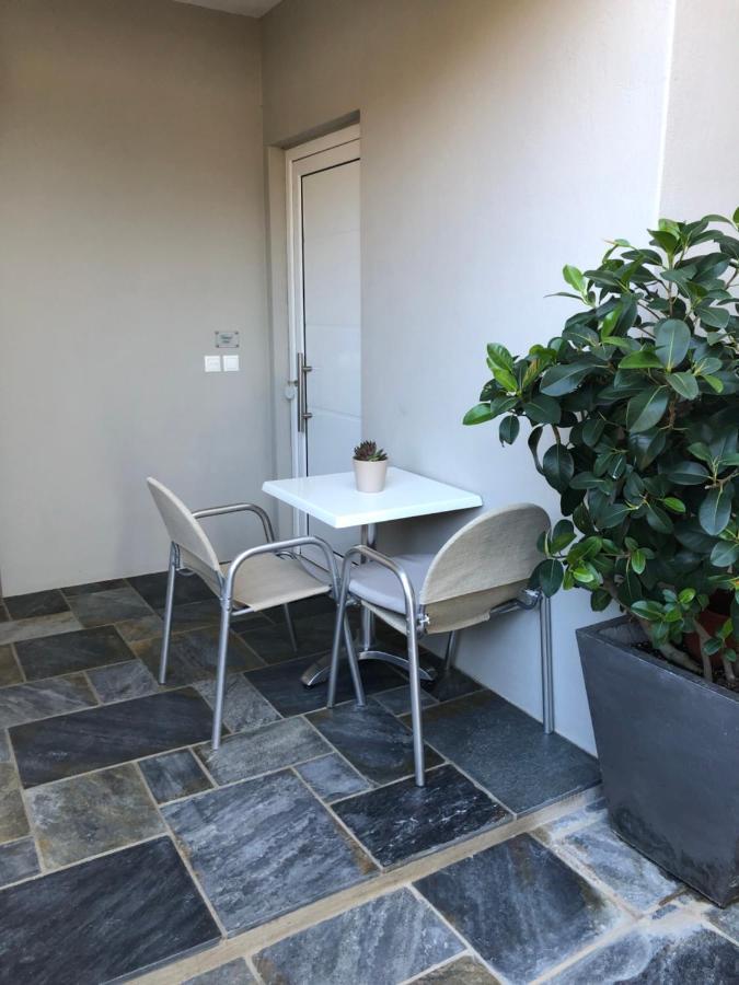 Vanessa House Luxury Apartments Skiathos Town Exterior photo