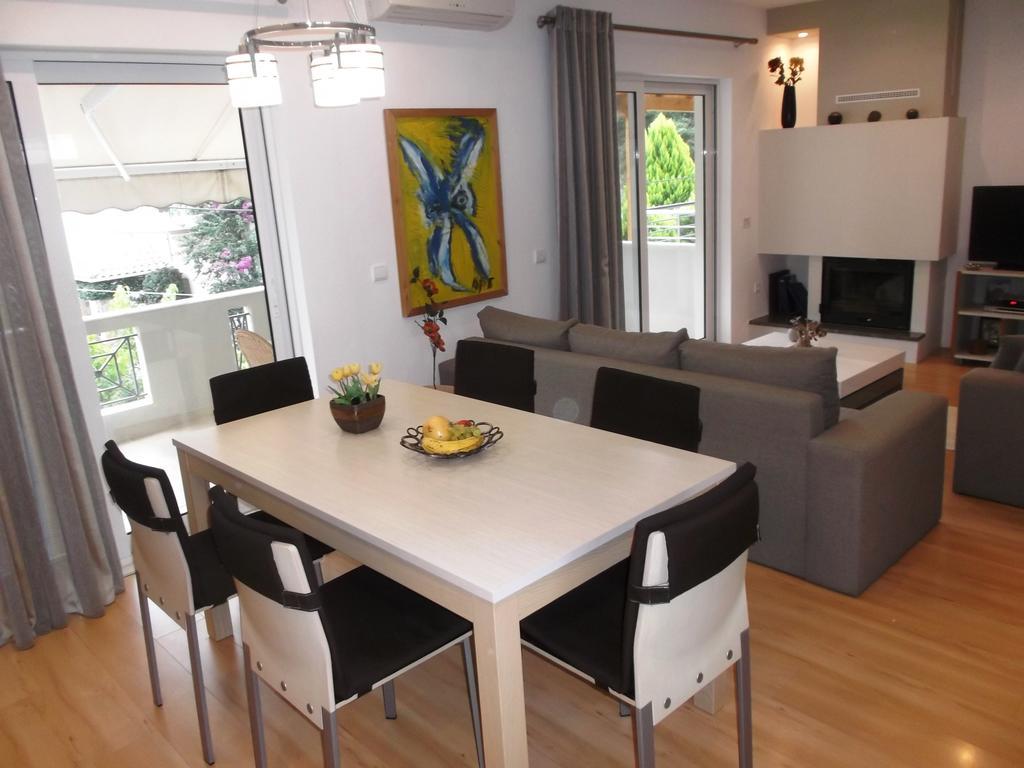Vanessa House Luxury Apartments Skiathos Town Exterior photo