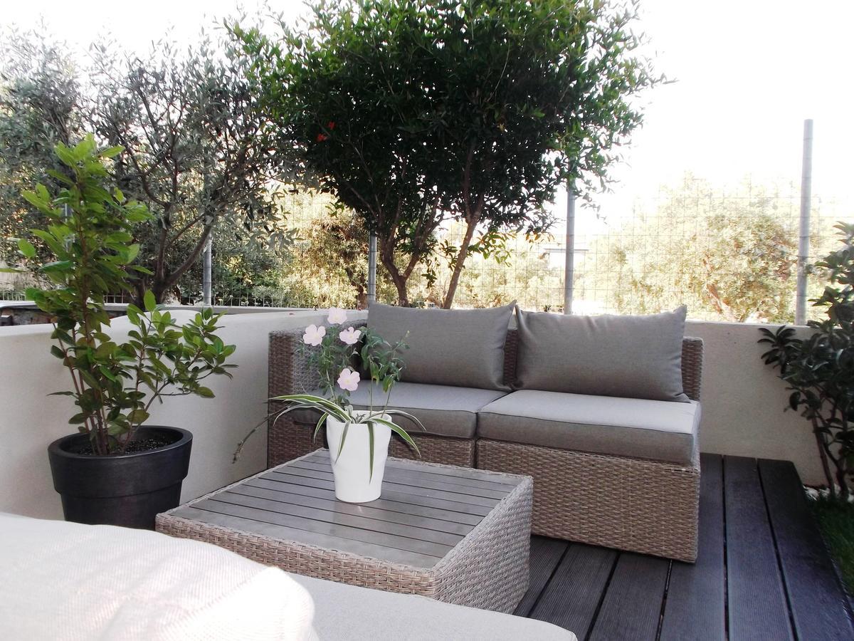 Vanessa House Luxury Apartments Skiathos Town Exterior photo